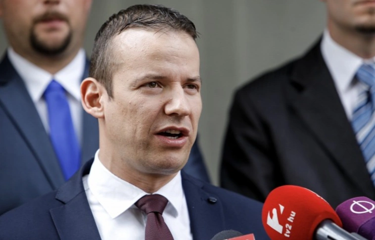 Toroczkai: "A színjáték utolsó felvonása következik"