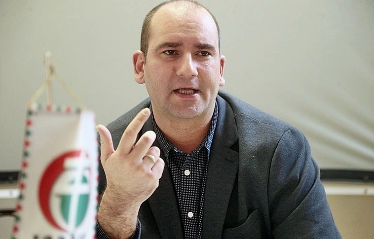 Botrányos hangfelvétel: Pénzt ajánlott a jobbikos vezető, ha Sneidert támogatják a küldöttek