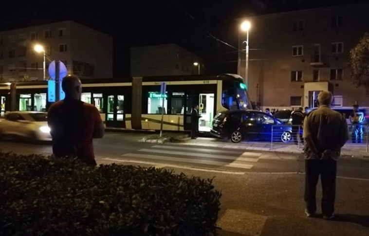Esti villamosbaleset a Győri kapuban