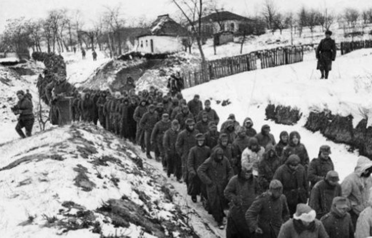 „Aki nem ismeri a történelmet, arra ítéltetik, hogy újra átélje azt" - az elhurcoltakra emlékeztünk
