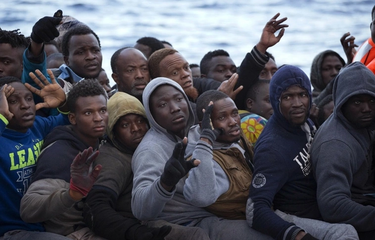 Lapszemle: Amikor egy NGO (civil szervezet) hazudozni tanítja a migránsokat