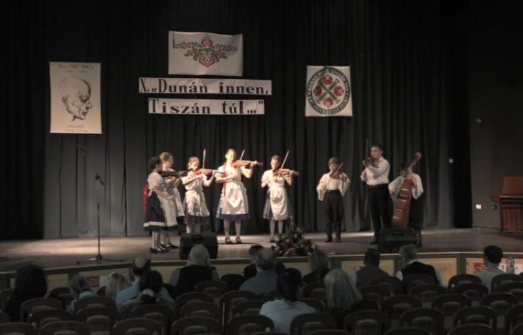 X. Dunán innen, Tiszán túl tehetségkutató - tizenhat vajdasági produkció jutott a miskolci döntőbe (Videóval)
