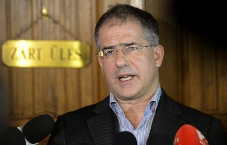 Kósa: nemzetbiztonsági felülvizsgálatra számíthat Demeter Márta