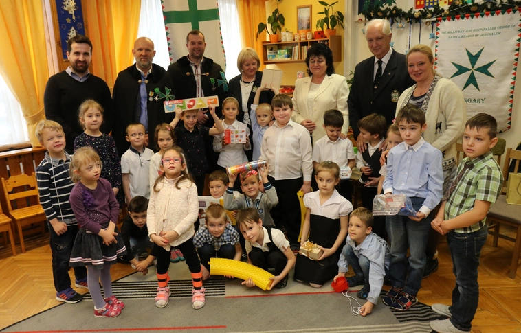 Speciális eszközöket, készségfejlesztő játékokat kapott a József úti Óvoda