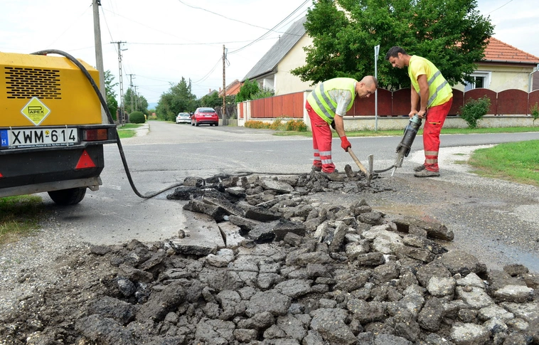 Tovább újítják az utakat, mutatjuk, hol!