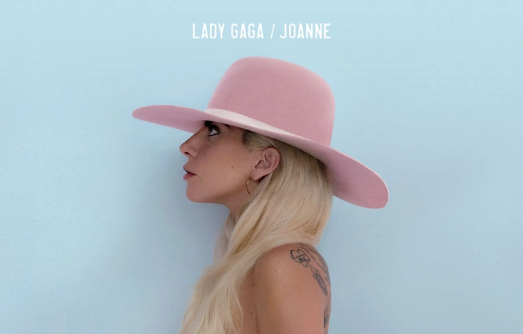 Lady Gaga elhalasztotta európai turnéját