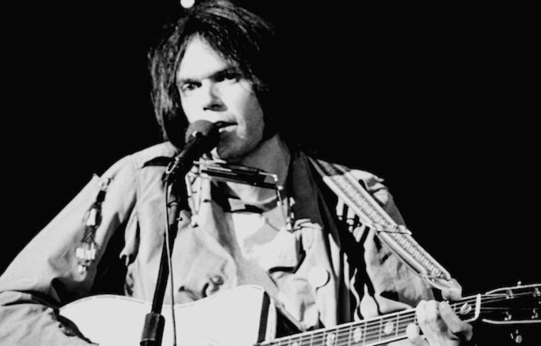 Mostantól ingyen hallgatható Neil Young teljes életműve 
