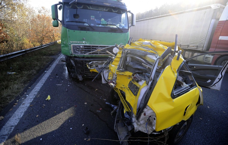 Halálos baleset az M3-ason (Megrázó helyszíni felvételek!)