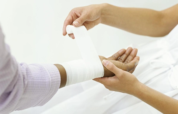 Új fejlesztés: ezzel a kötszerrel gyorsabban gyógyulnak a sebek