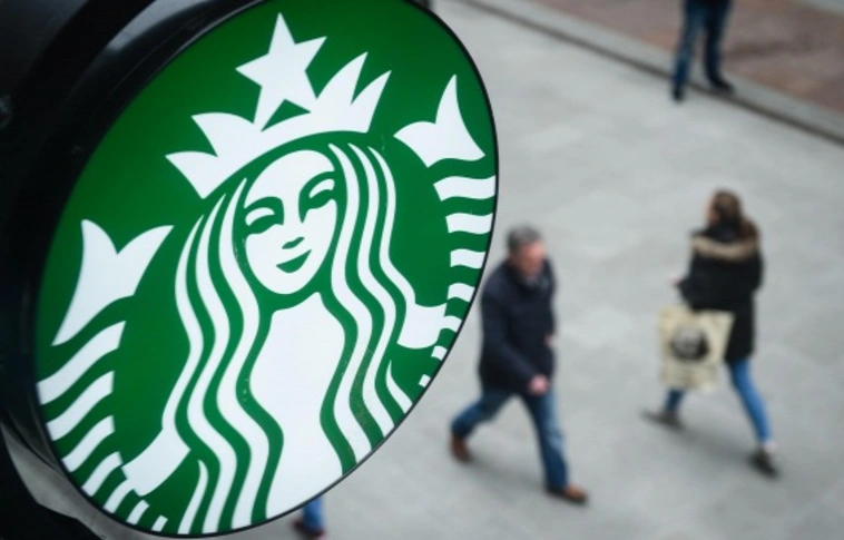 Környezettudatos vagy? Kapsz 10 millió dollárt a Starbucks-tól!