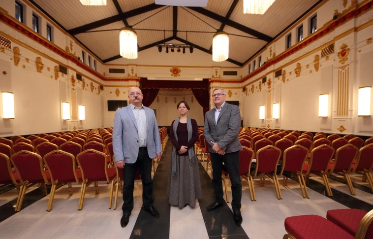 Hajós Alfrédról nevezték el a Vigadó felújított báltermét (Képgaléria)