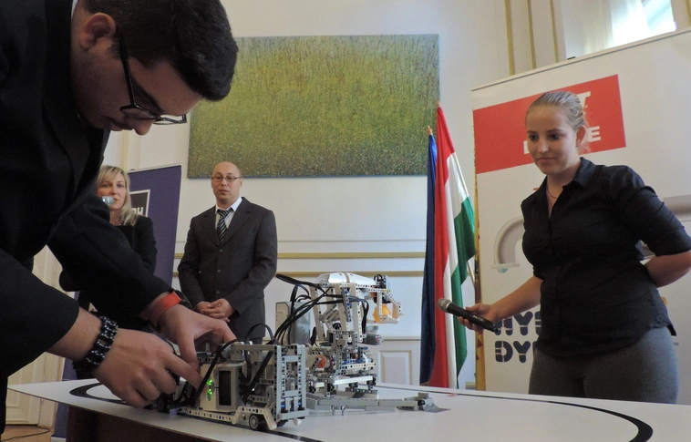 Kreativitás, innováció, csapatjáték! – FIRST LEGO League Miskolcon