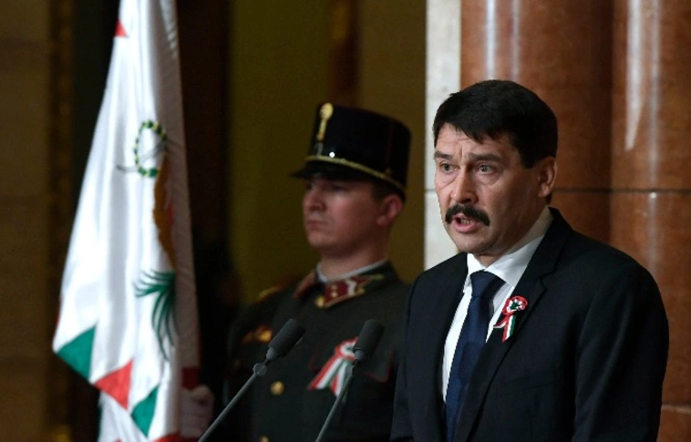 Áder: Március 15. nemzeti önbecsülésünk és a haza szolgálatának ünnepe