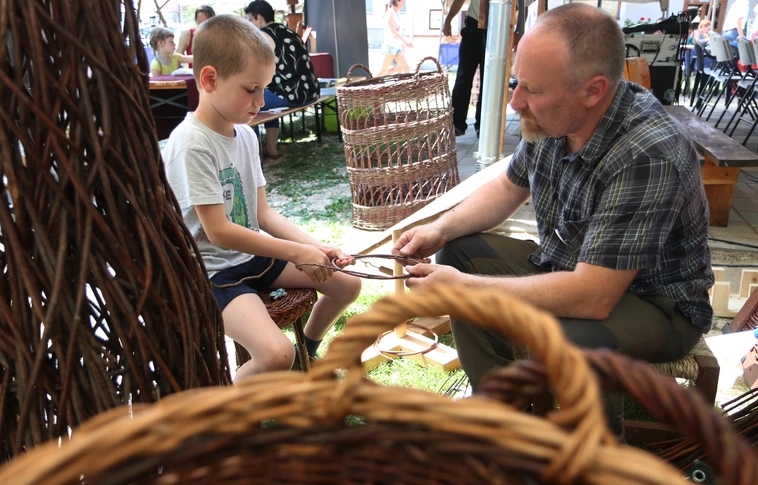 68 alkotó 264 alkotása – XIV. Virágzó Népművészet Fesztivál Miskolcon