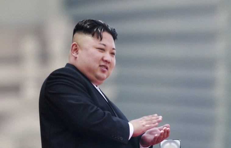 Kim Dzsongun dél-koreai tisztségviselőkkel találkozott