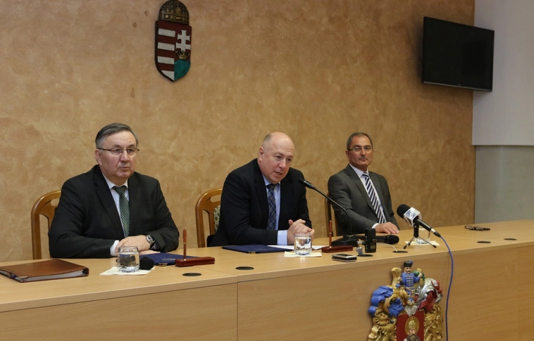 Újabb lépés a biztonságért: lépcsőház-őr program Miskolcon!