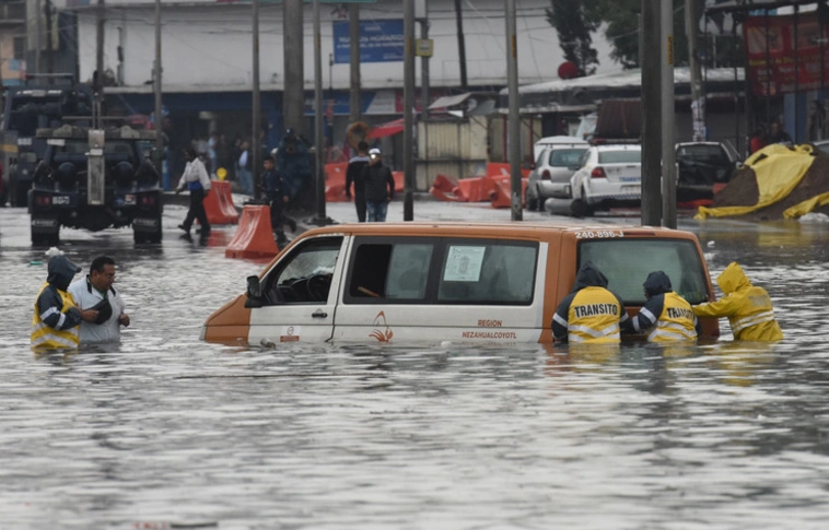 Ítéletidő: trópusi vihar tombol Mexikóban