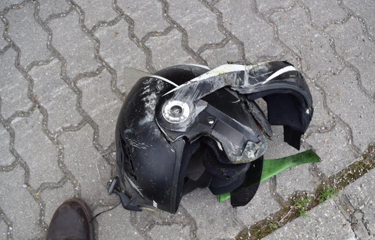 Oszlopnak csapódott egy motoros