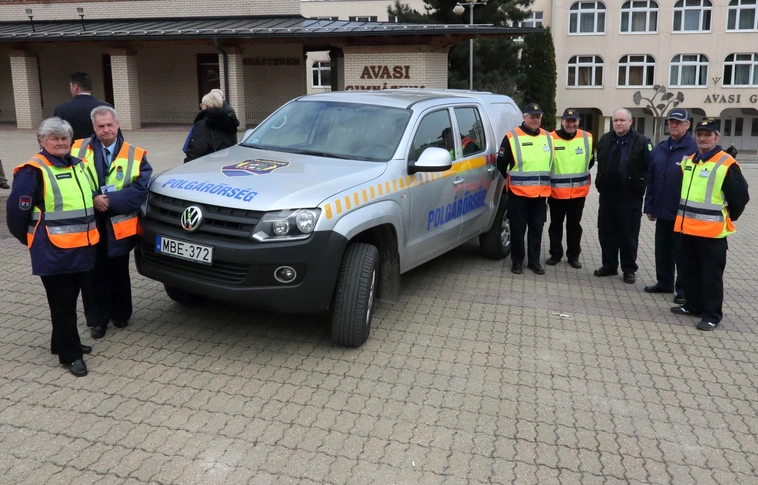 Négy új autó segíti a polgárőrök munkáját Miskolcon