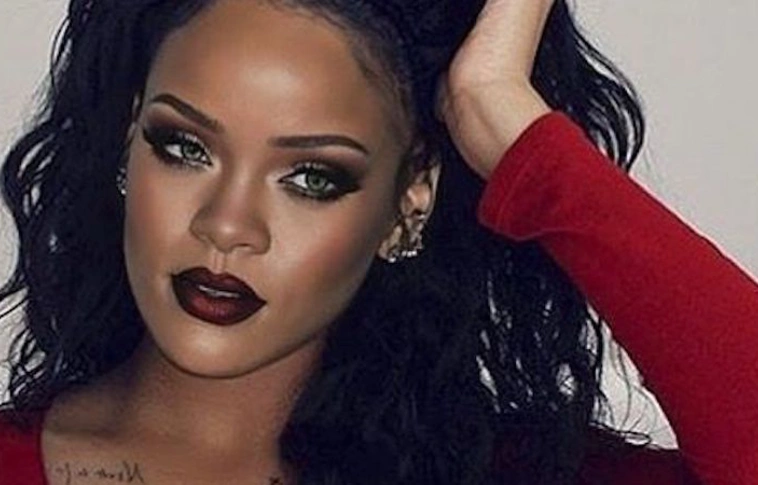 Egy őrült rajongó betört Rihanna házába