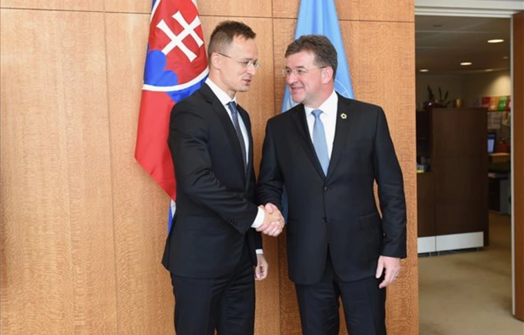 Az ország biztonságának megőrzése továbbra is a kormány elsőszámú célja