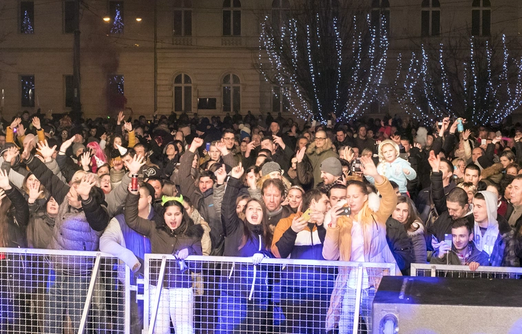 BÚÉK! Fergeteges fesztiválhangulat a Szent István téren (Képgalériákkal, videóval!)