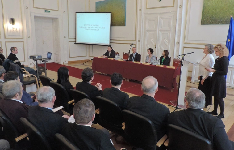 A történelmi egyházak társadalmi szerepvállalása  - konferencia a városházán