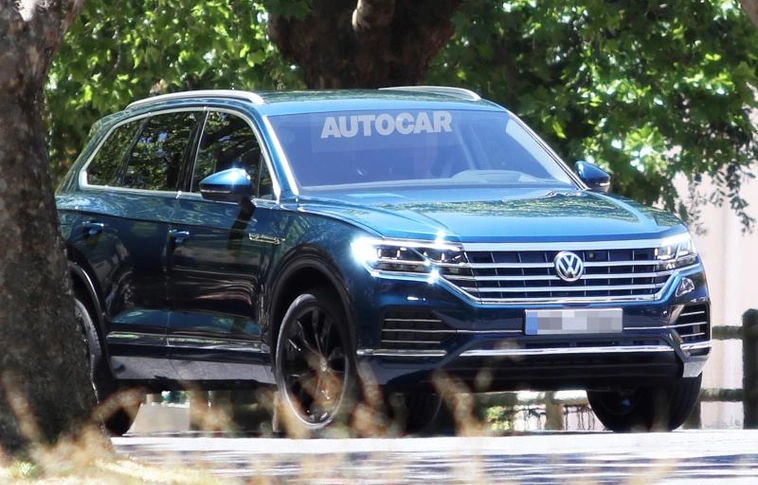 Hamarosan jön a VW Touareg harmadik generációja