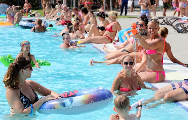 Strandok éjszakája Miskolcon is