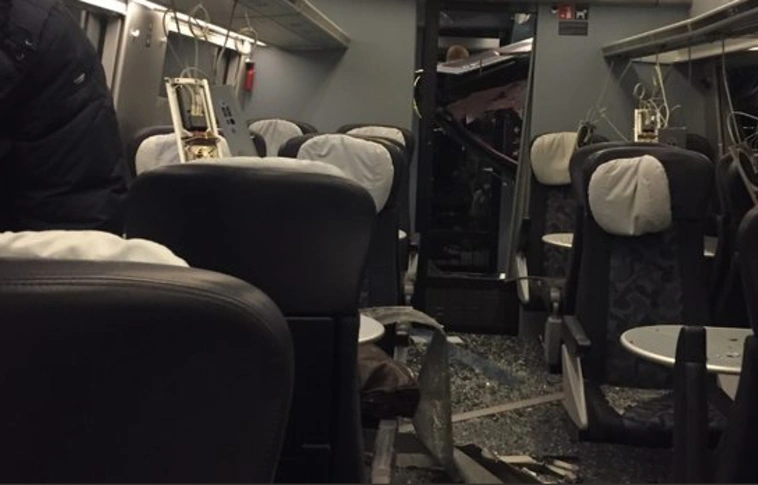 Borzalmas vonatbaleset Dániában: hatan meghaltak a szerencsétlenségben