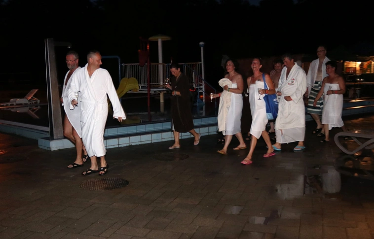 Szauna utazás – welcome drink, gyümölcstálak és egy különleges túra a tapolcai strandok között (Képgalériával!)