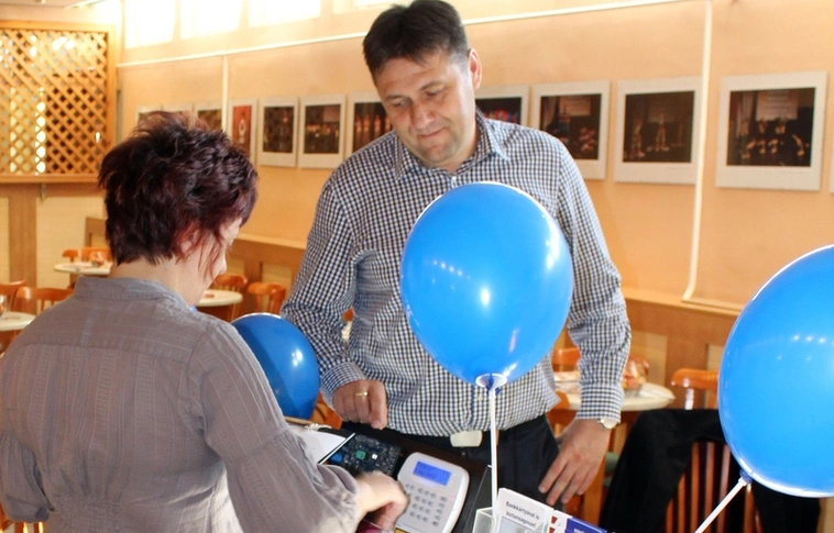 „Te trükkös élet” - színházi előadás időseknek a bűnmegelőzésért