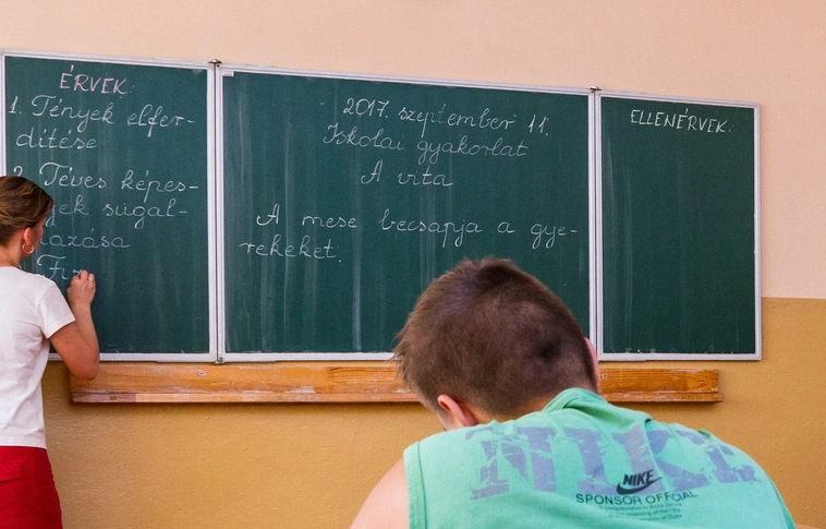 Akár teljesen eltörölhetik a kisebbségi nyelvhasználatot Ukrajnában