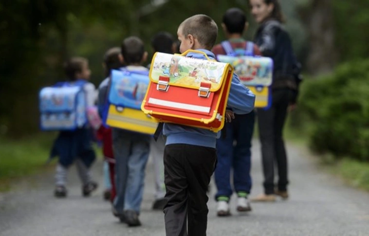 Szakorvos: 2,5 kilónál nem lehet nehezebb az elsősök iskolatáskája