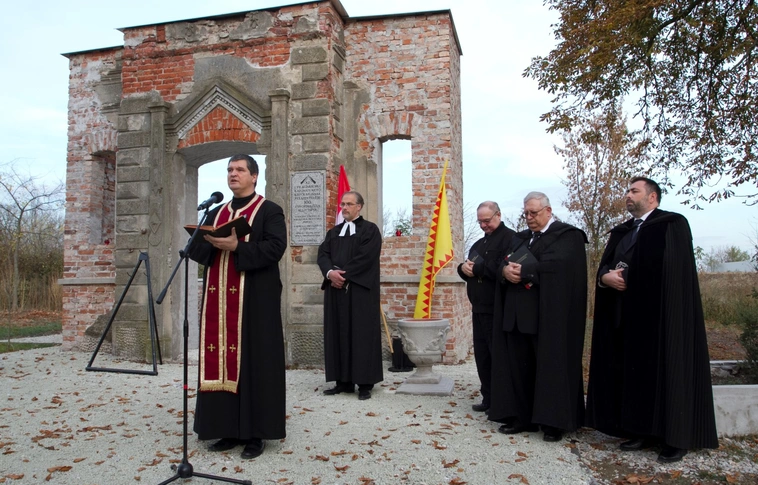 Megemlékezés Miskolcon, a felújított I. Világháborús Katonatemetőben (Képgalériával)