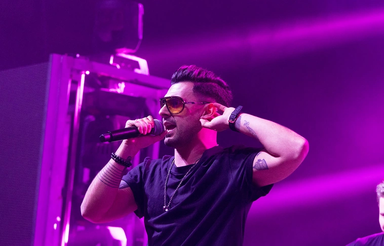 „Nagyon szeretem Miskolcot, mert mindig egy kellemes emléket idéz fel bennem” – Horváth Tomi koncert a Generaliban