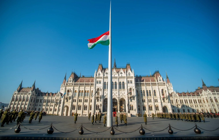 November 4. – Nemzeti gyásznap