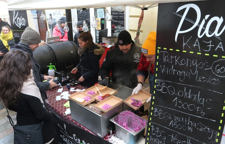 Boldog szülinapot Leves! – I. Miskolci Mini Street Food Fesztivál a Dérynén (Képgalériával!)