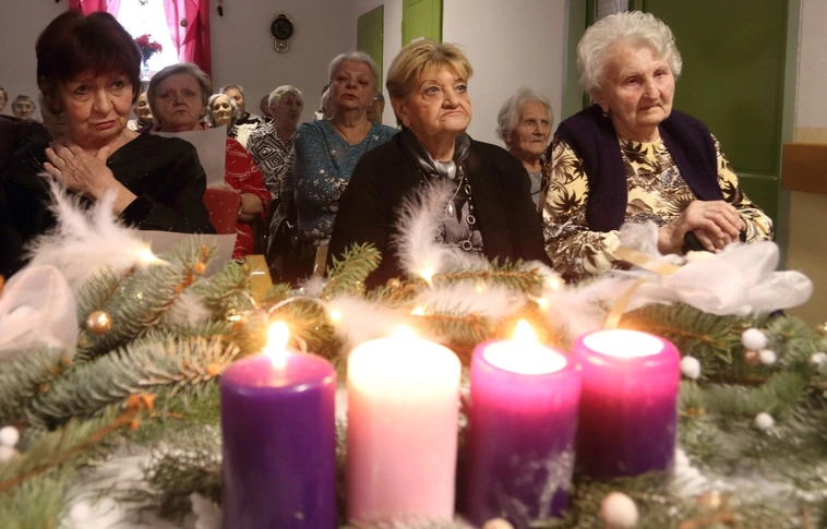 Meggyújtották a negyedik gyertyát a Szent Hedvig Otthonban