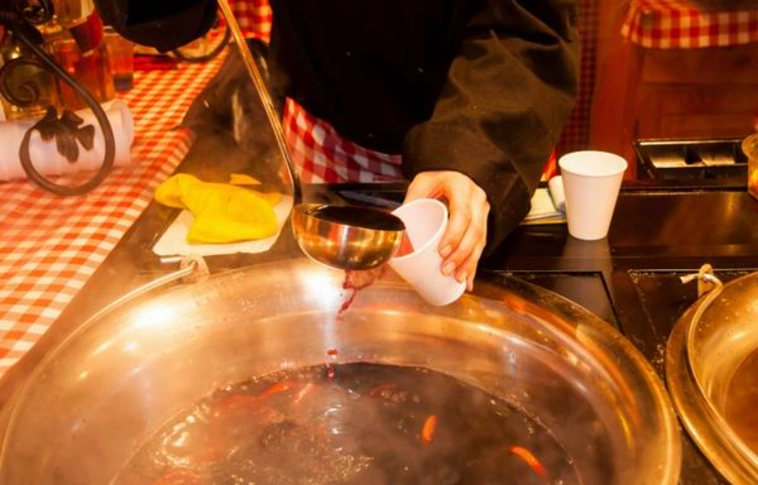 A kormány megerősíti a karácsonyi vásárok védelmét