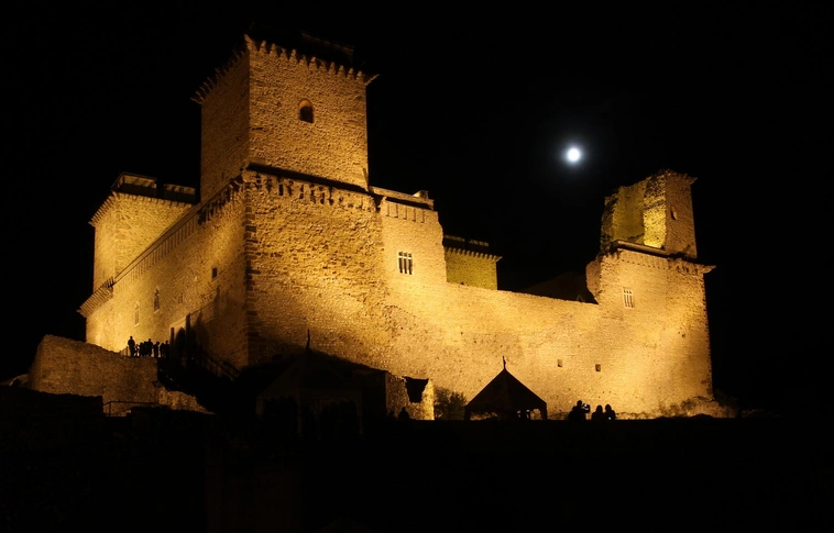 Adventi meglepetések és ünnepi fények a Diósgyőri várban - részletes programmal