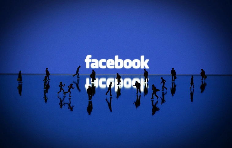 Rólunk faggatják a kormányok a Facebookot