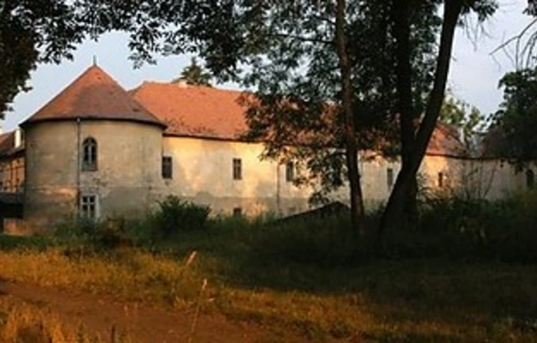 Történelmi kulturális kalandparkká alakítják az erdélyi gyalui várkastélyt