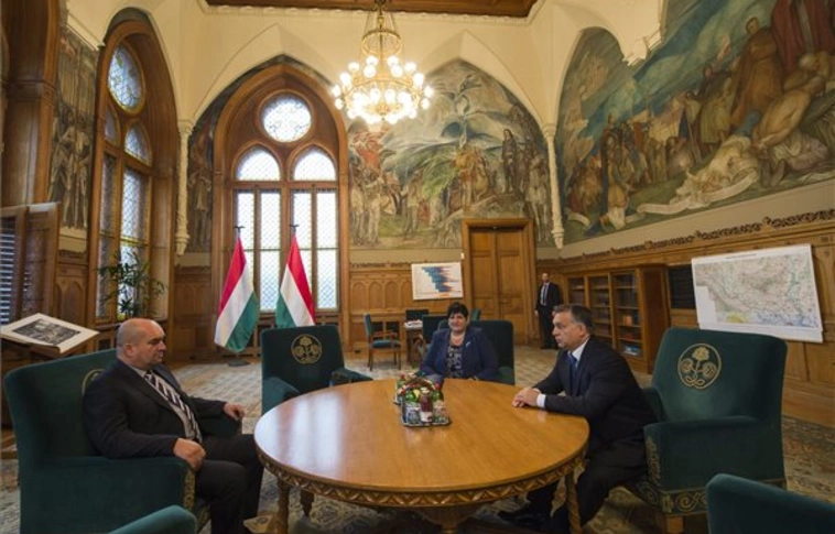 Orbán kéri a kárpátaljai magyarokat, vegyenek részt az ukrajnai helyhatósági választáson