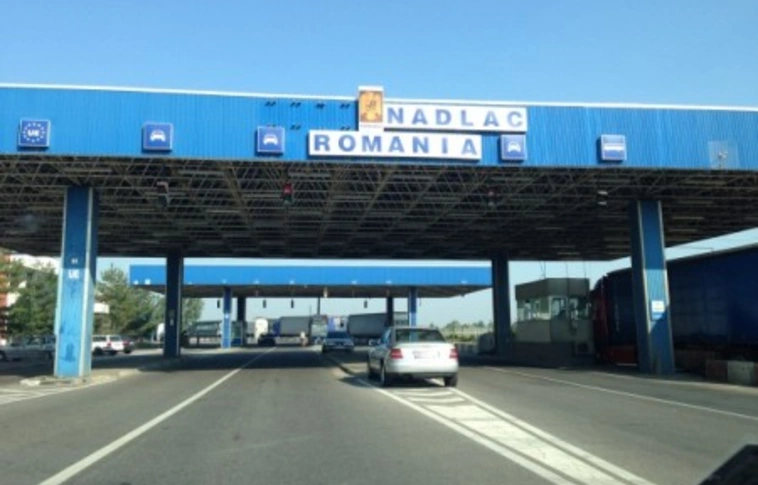 Szigorított határellenőrzés a román-magyar határon, nő a várakozási idő