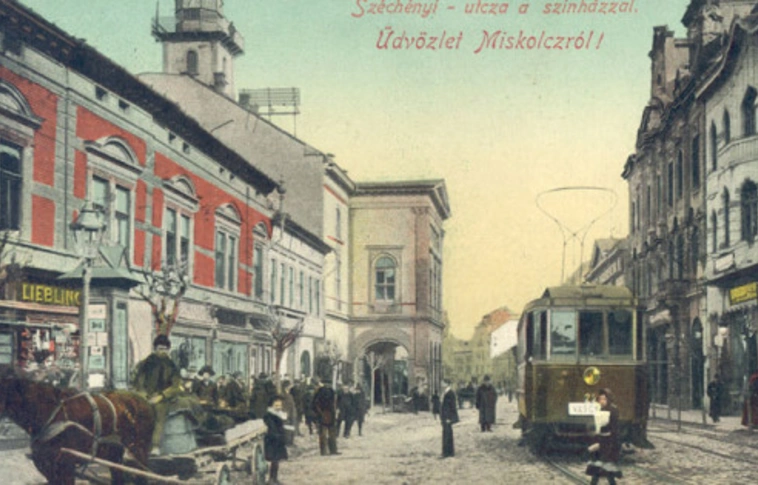 Hóseprő gördül ki először a Remízből – 118 éve pályán a miskolci villamosok