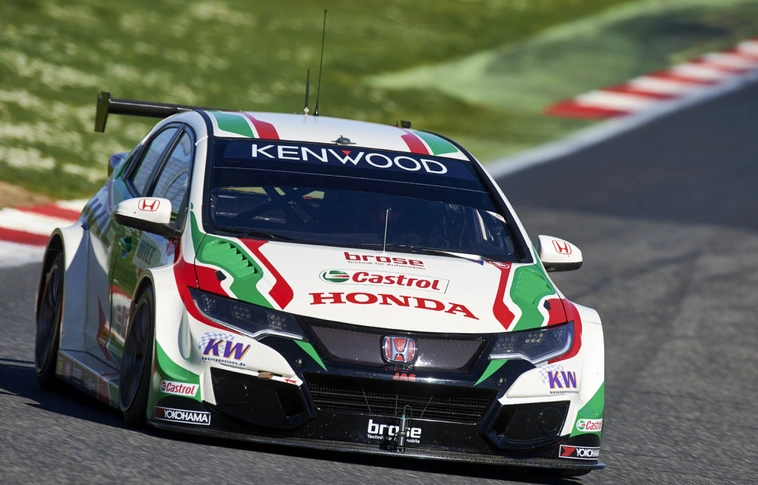 Két autót is indít a Zengő Motorsport a WTCC-ben!