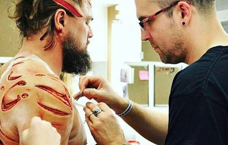 Őrületes sebhelyek Leonardo DiCaprio-n – a fotó futótűzként terjed