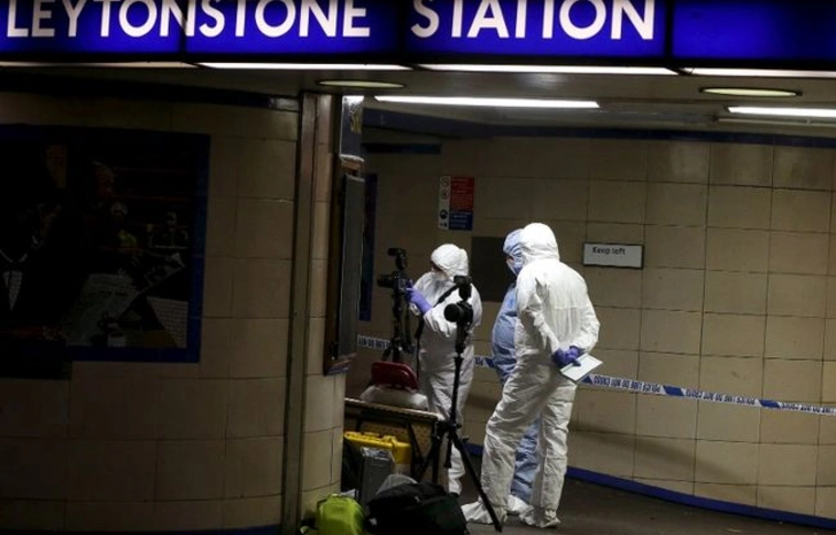 Terrorista incidensnek nyilvánított a Scotland Yard egy londoni késeléses támadást 