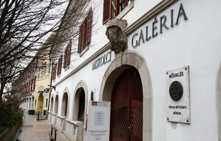 Kultúra napi keresztmetszetek – kiállítások a Miskolci Galériában 
